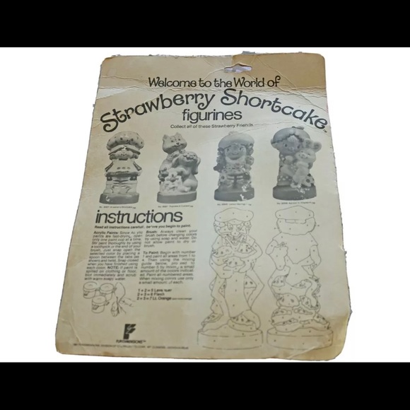 NEW 8 strawberry shortcake vintage ceramic Dolls